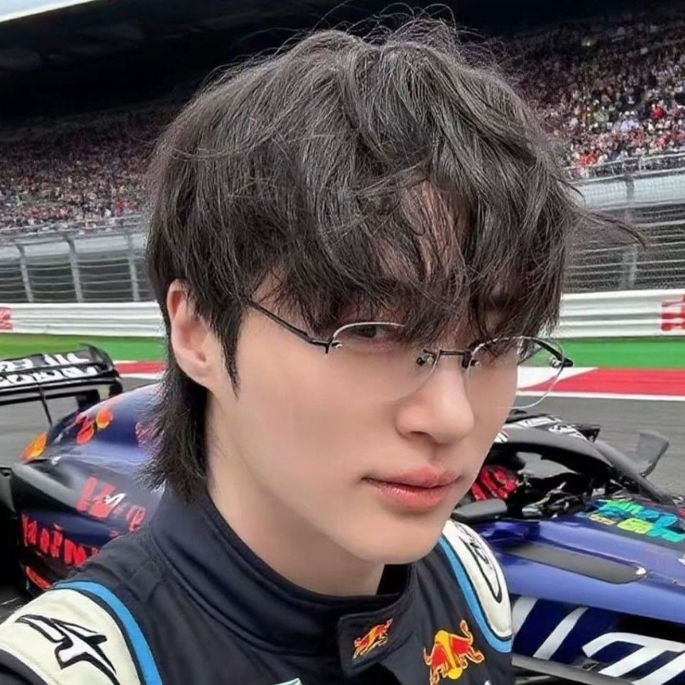 A moment captured by a fan of Byeon Wooseok