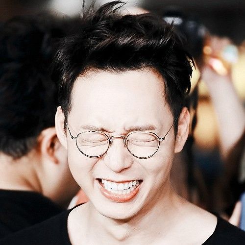 A moment captured by a fan of Park Yoochun