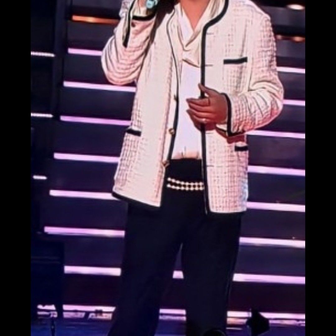 A moment captured by a fan of Hwang Youngwoong