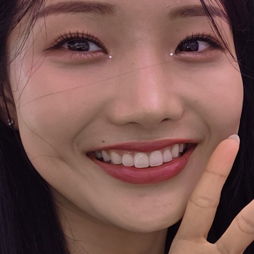 A moment captured by a fan of Kim Soyeon (2004)