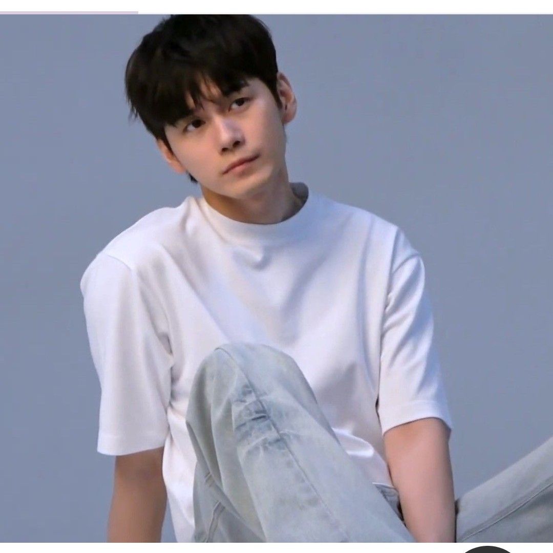 Recent activity shot of Ong Seongwu