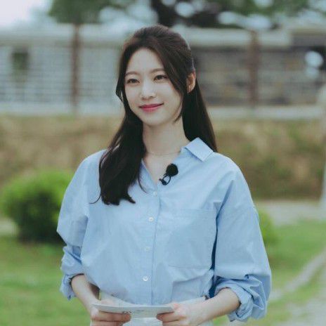 Recent activity shot of Gong Seungyeon