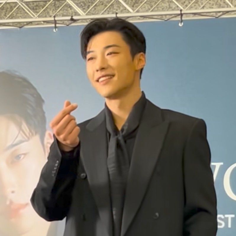 Behind-the-scenes cut of Woo Dohwan