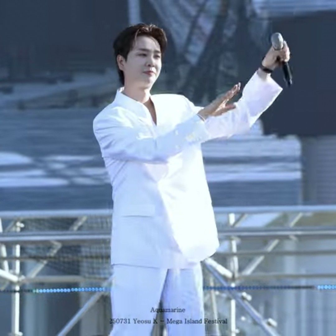 Behind-the-scenes cut of Song Minjun