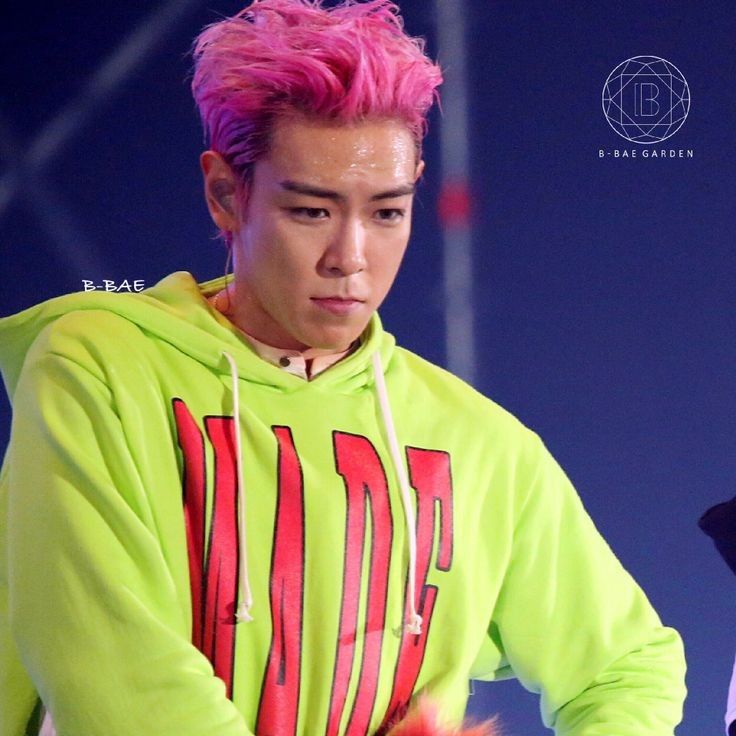 A moment captured by a fan of T.O.P