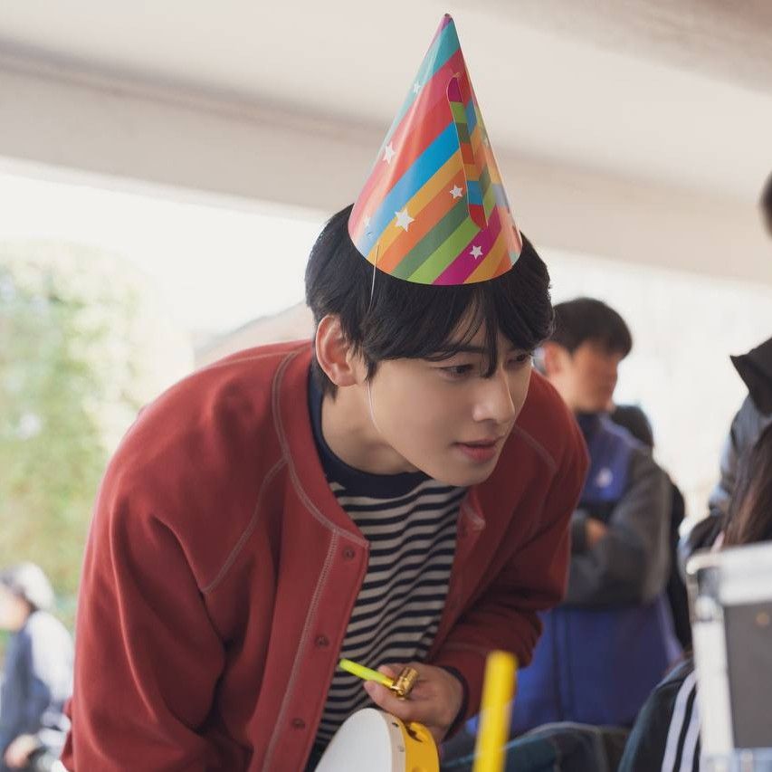 Recent activity shot of Cha Eunwoo