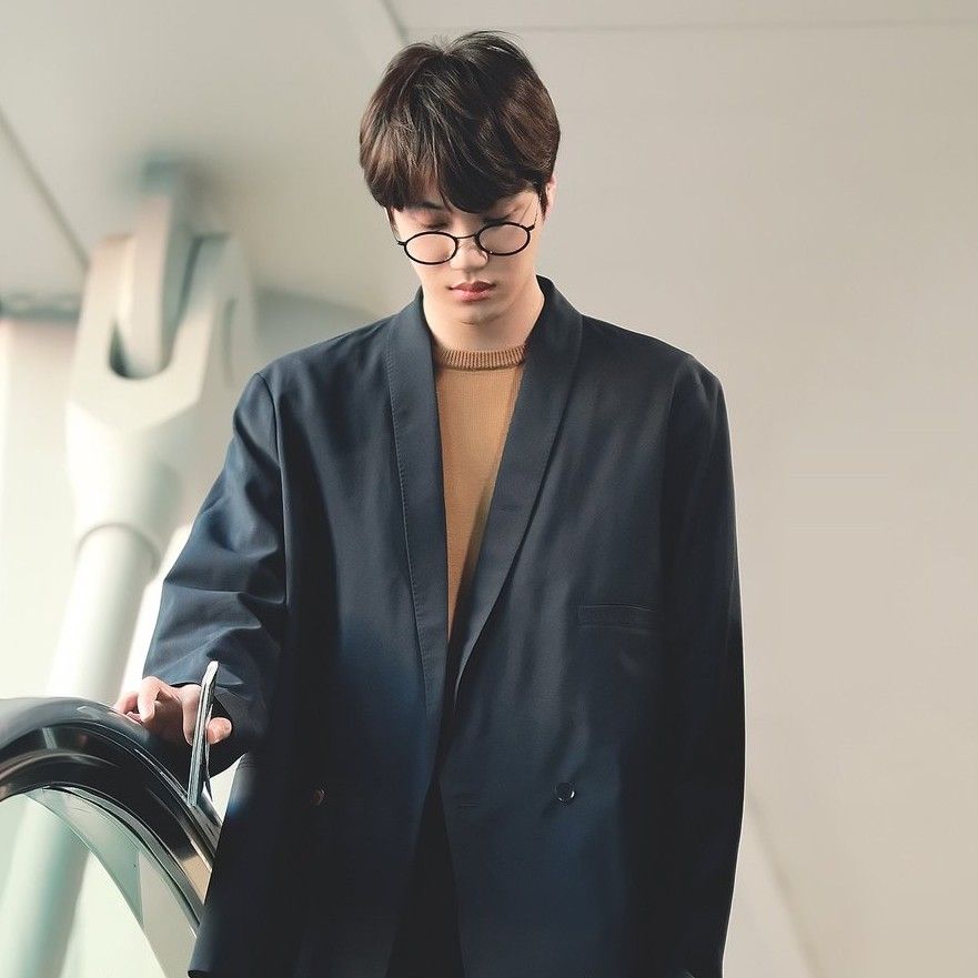 Behind-the-scenes cut of KAI