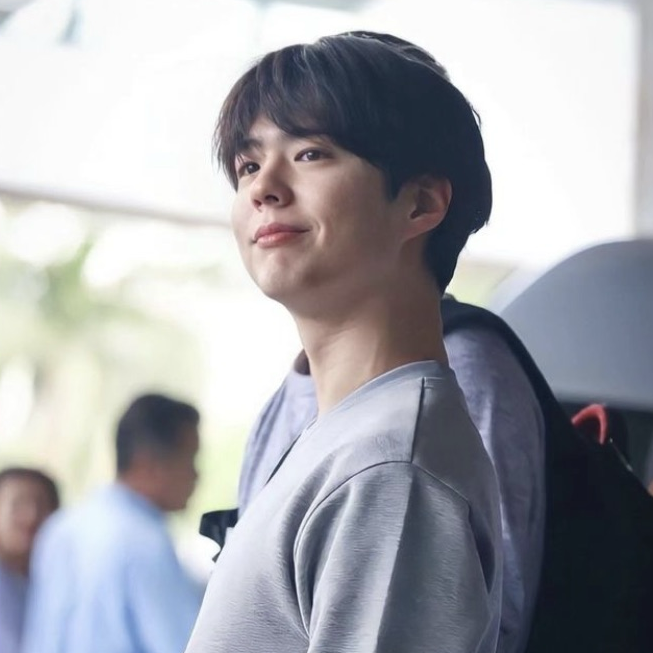 Recent activity shot of Park Bogum