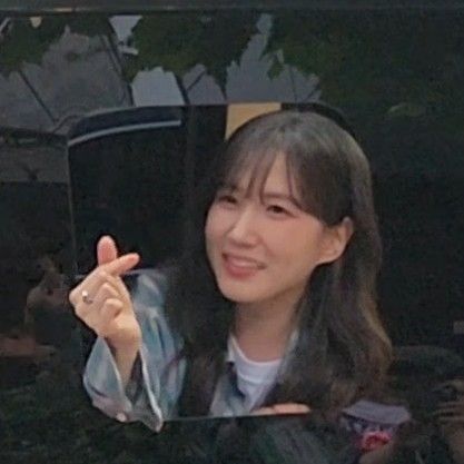 A moment captured by a fan of Park Eunbin