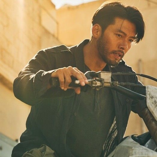 Cuplikan di balik layar dari Hyun Bin
