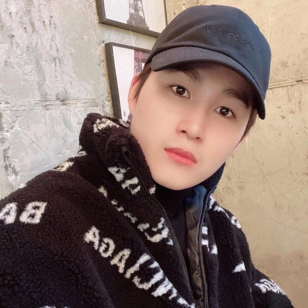 金熙栽的最新照片