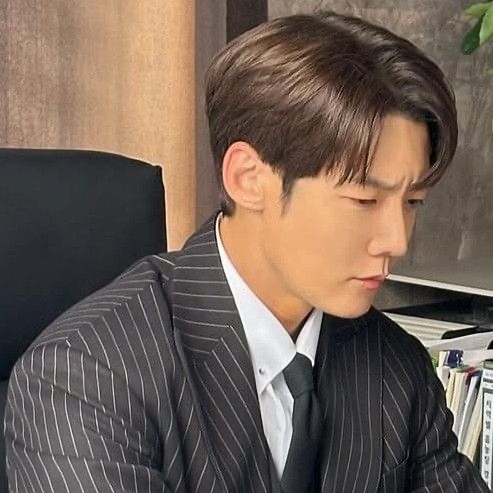 Recent activity shot of Choi Jinhyuk