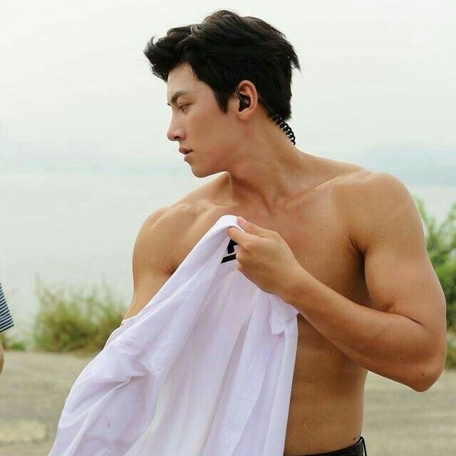 Latest photo of Ji Changwook