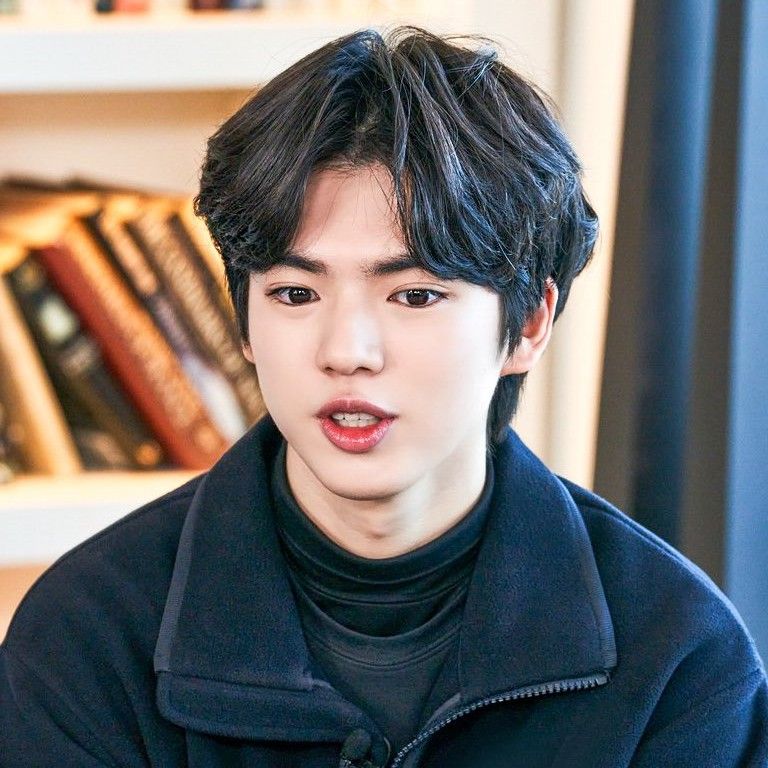 Recent activity shot of Cha Junhwan