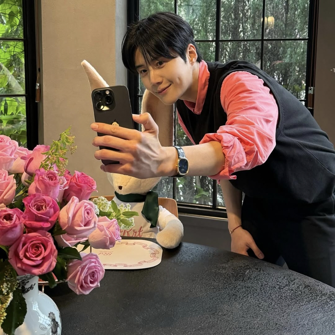 Recent activity shot of Kim Seonho