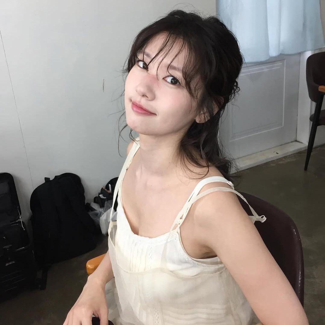 Behind-the-scenes cut of Jung Somin