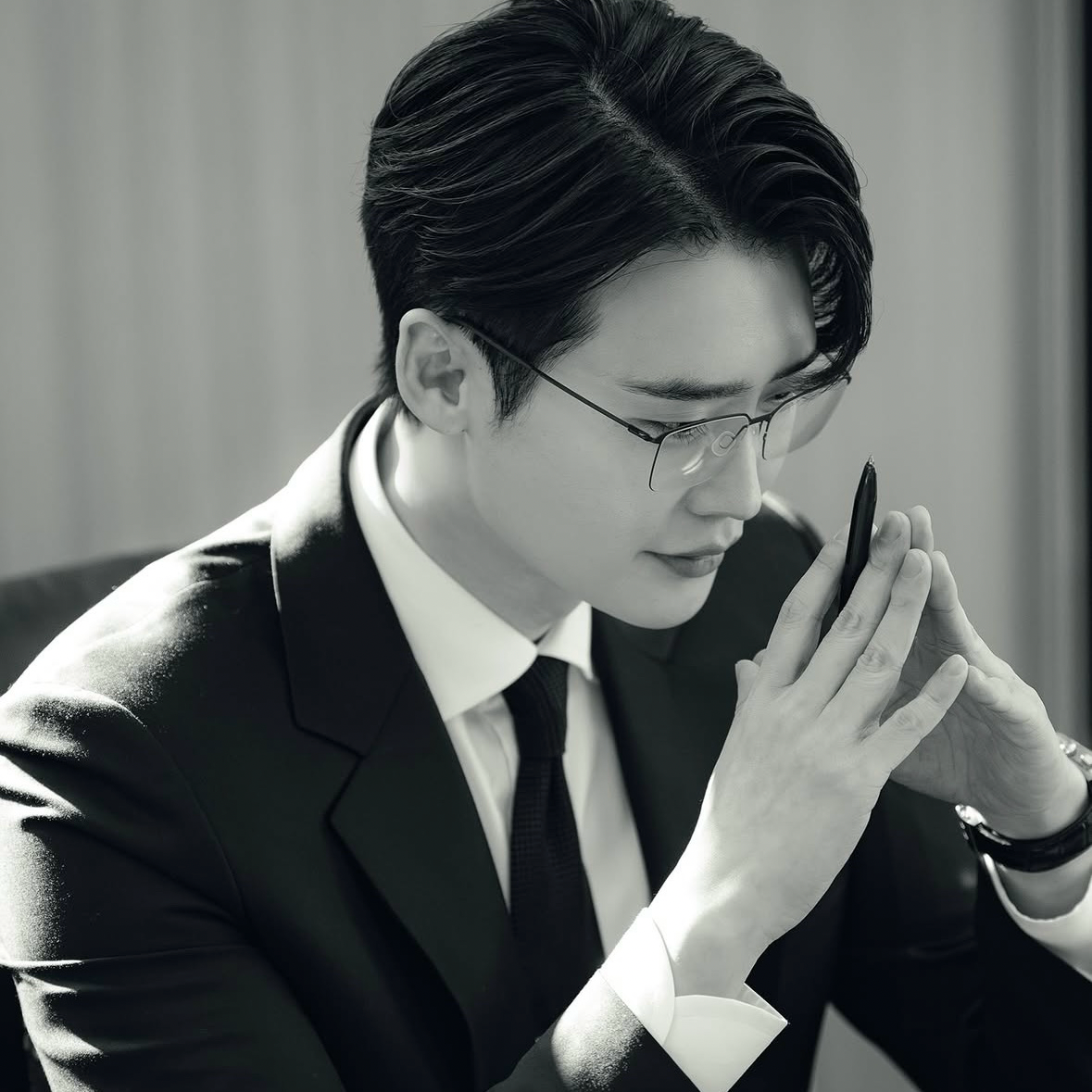 Recent activity shot of Lee Jongsuk
