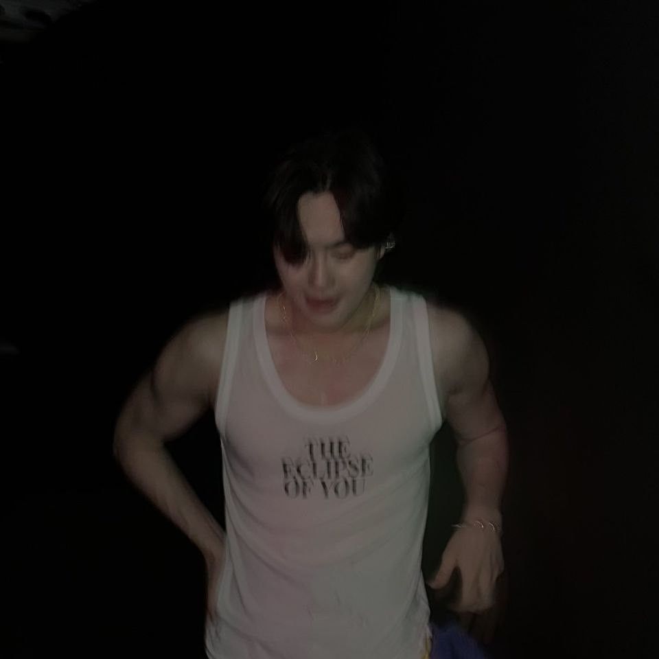 A moment captured by a fan of Suho