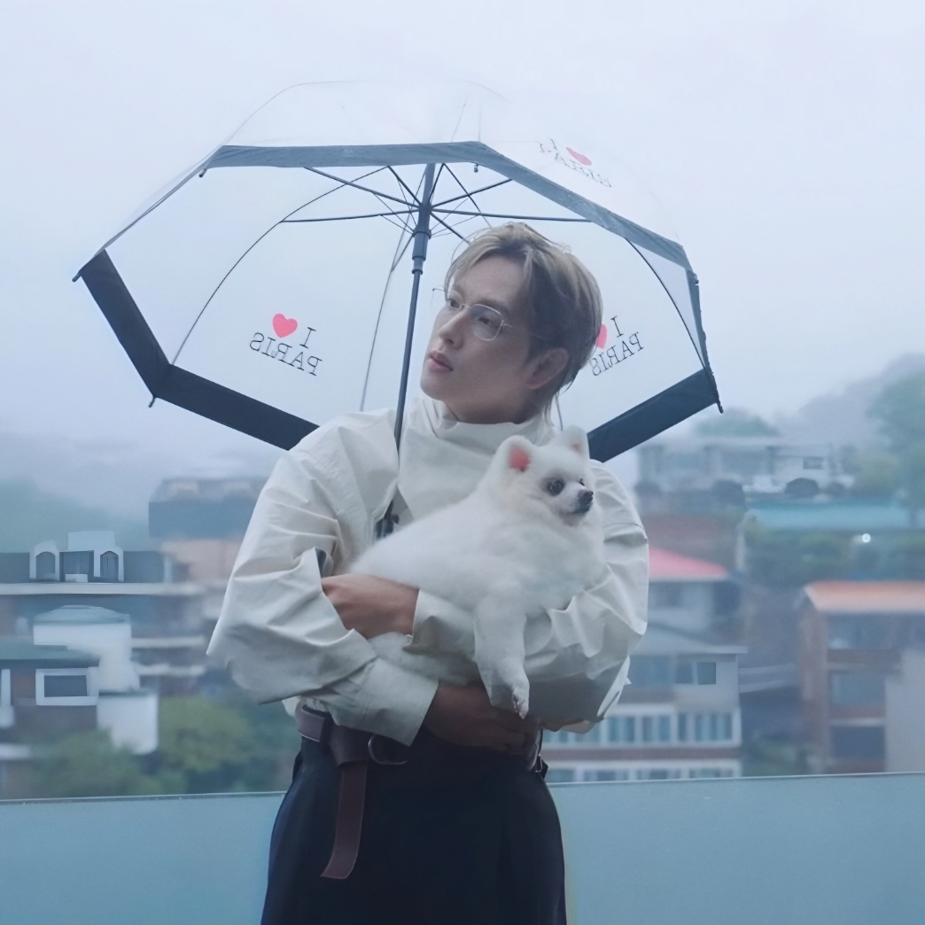 Latest photo of Yim Siwan