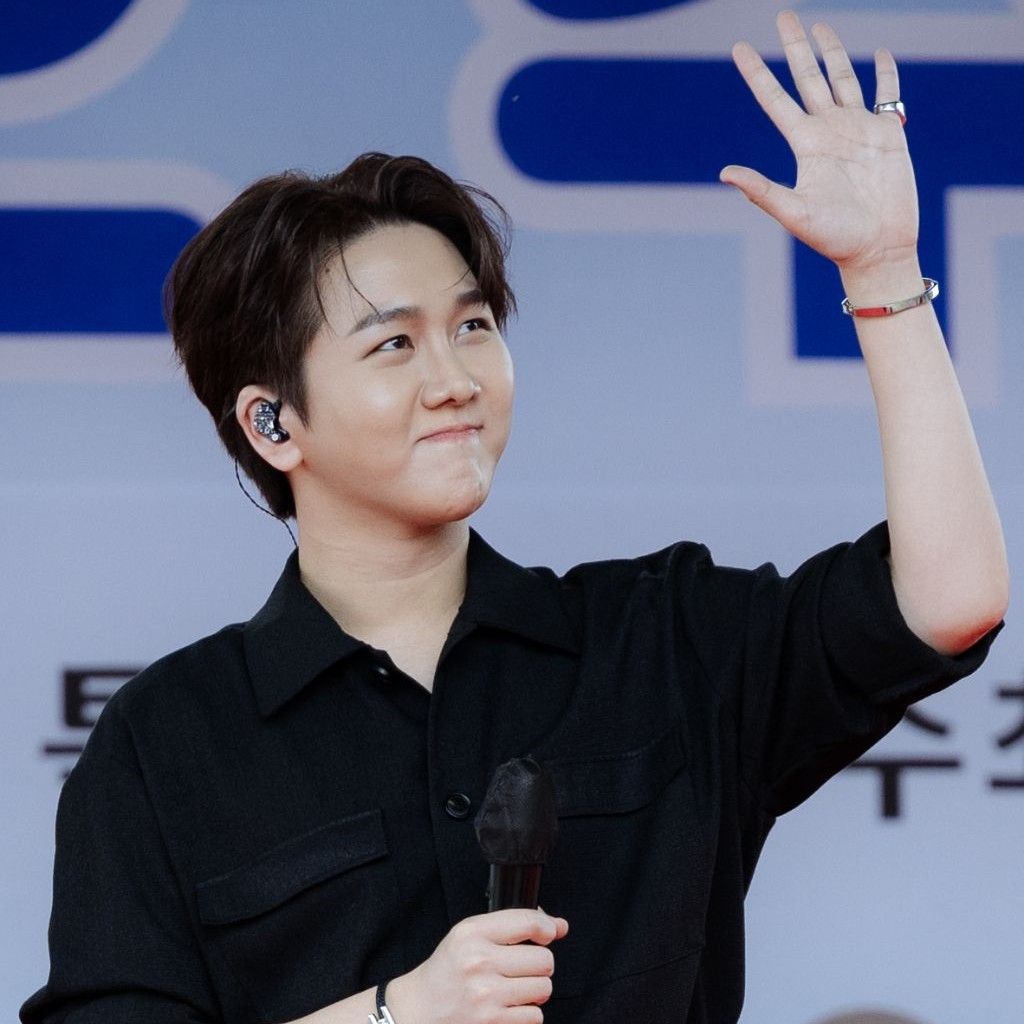 Behind-the-scenes cut of Kim Soochan