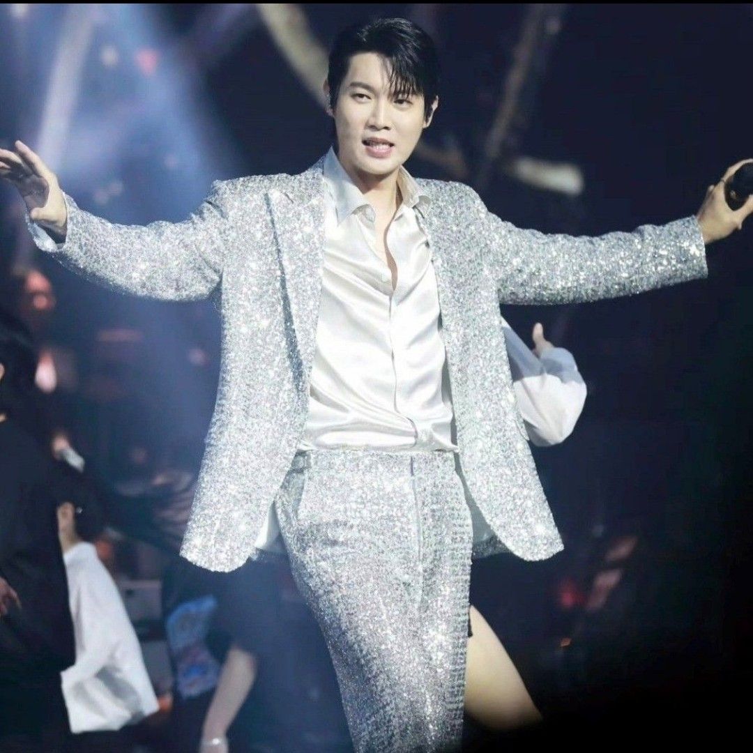 Latest photo of Son Taejin