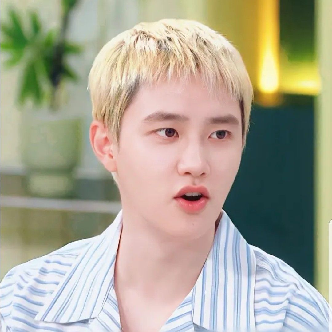Behind-the-scenes cut of Doh Kyungsoo (D.O.)