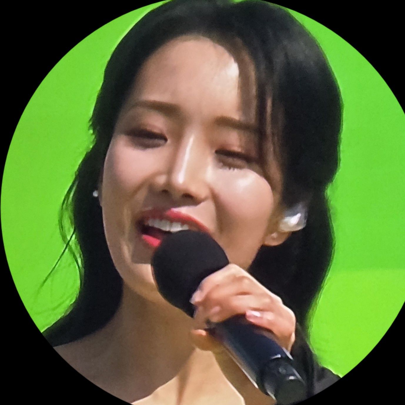 Recent activity shot of Kim Soyeon (2004)