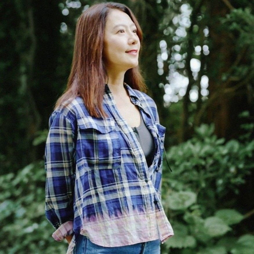 A moment captured by a fan of Kim Heeae