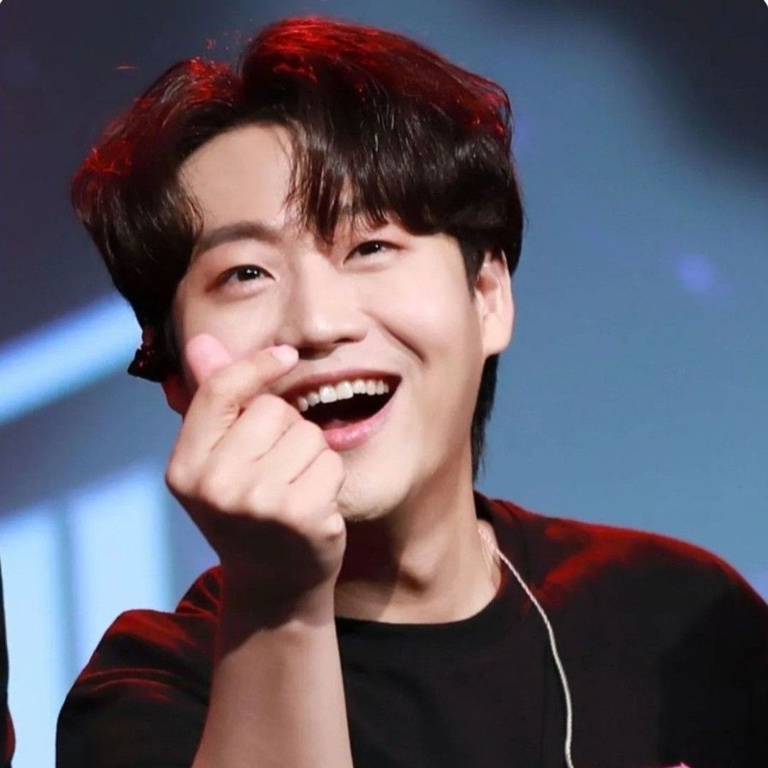 Recent activity shot of Min Soohyun