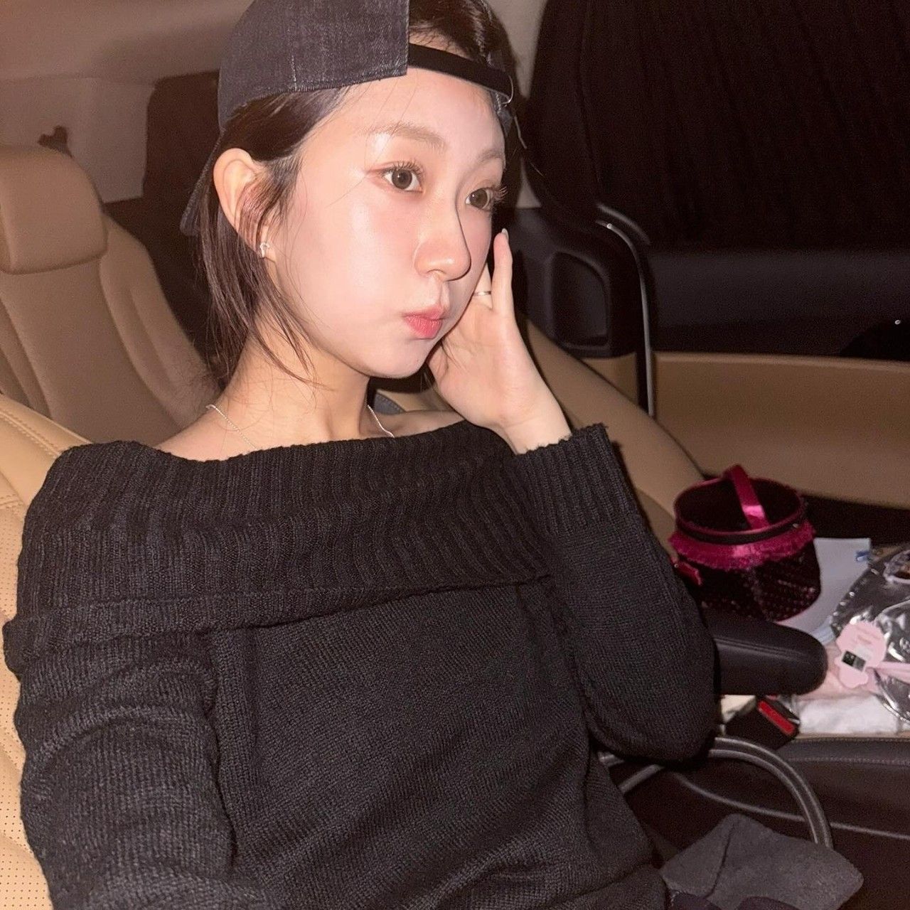 A moment captured by a fan of Jeon Yujin