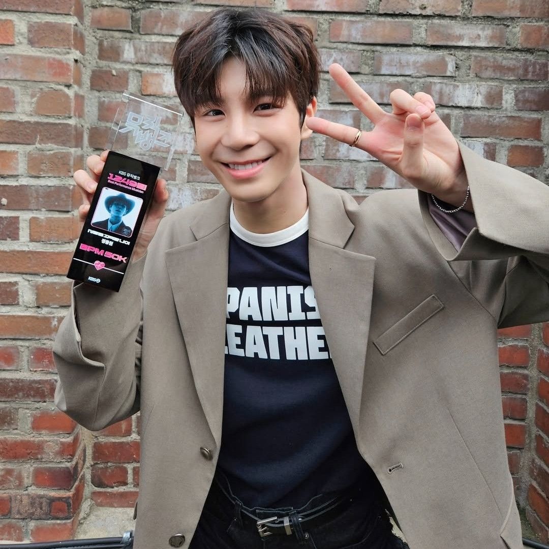 Behind-the-scenes cut of Jeong Dongwon