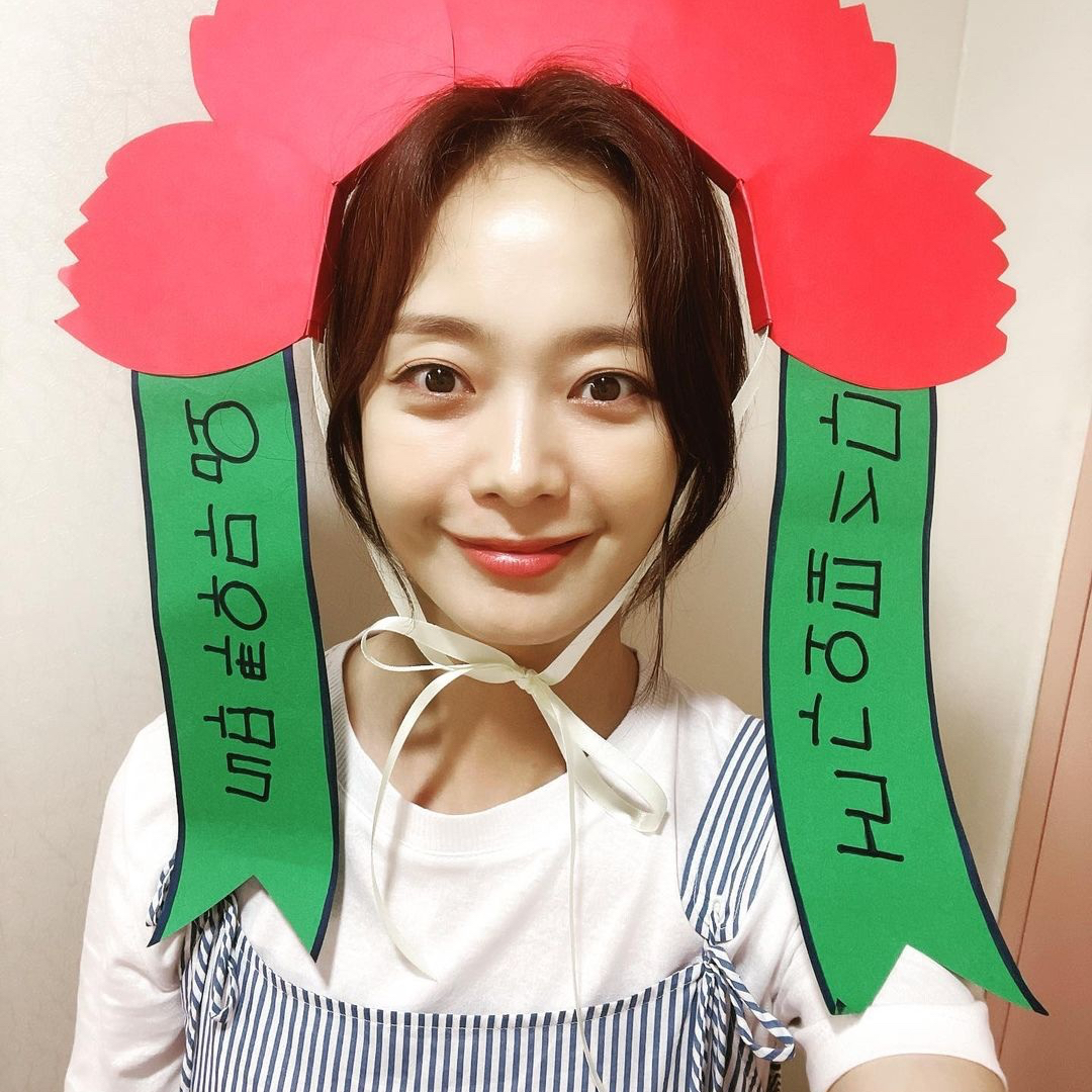 Behind-the-scenes cut of Jeon Somin