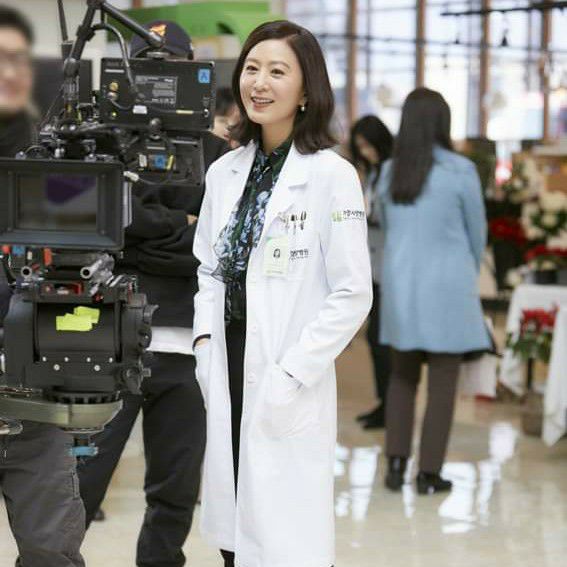 A moment captured by a fan of Kim Heeae