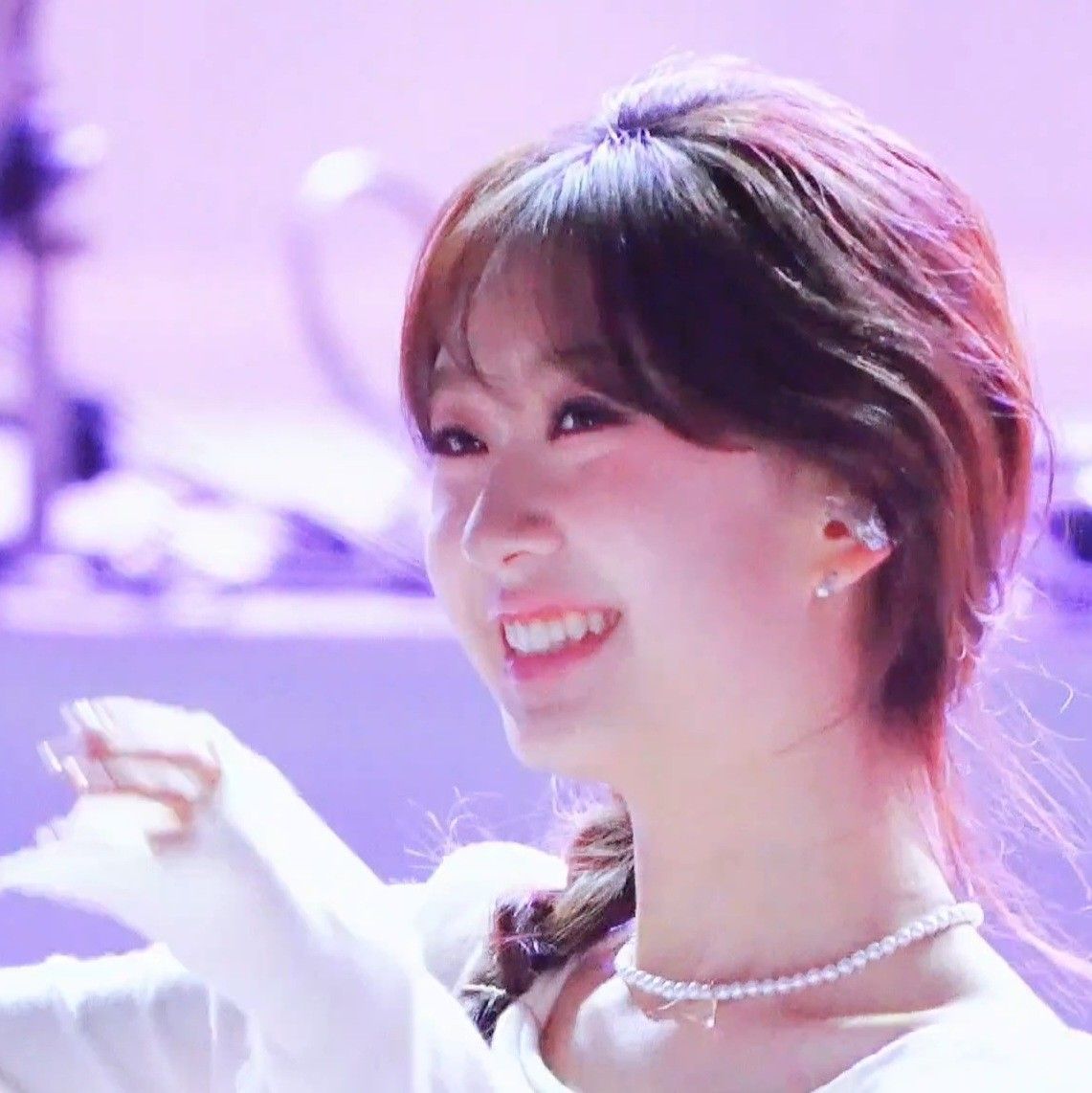 Foto kegiatan terbaru dari Jeon Yujin