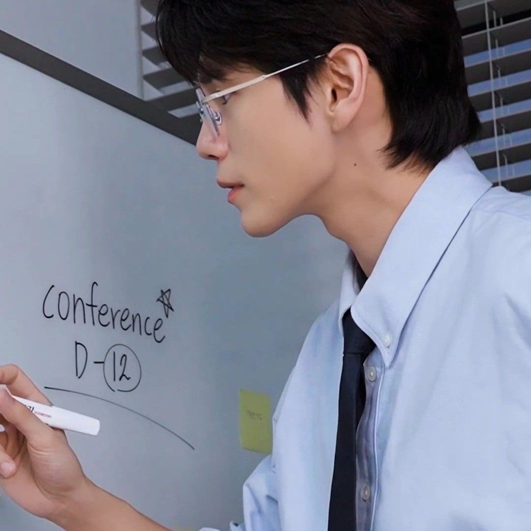 Foto terbaru dari Ong Seongwu