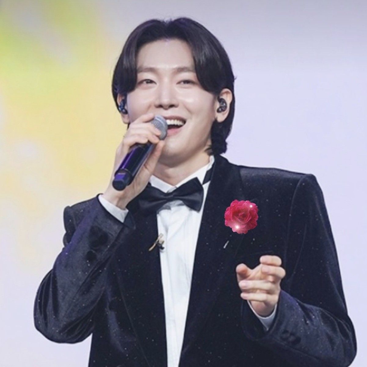 A moment captured by a fan of Kim Yongbin