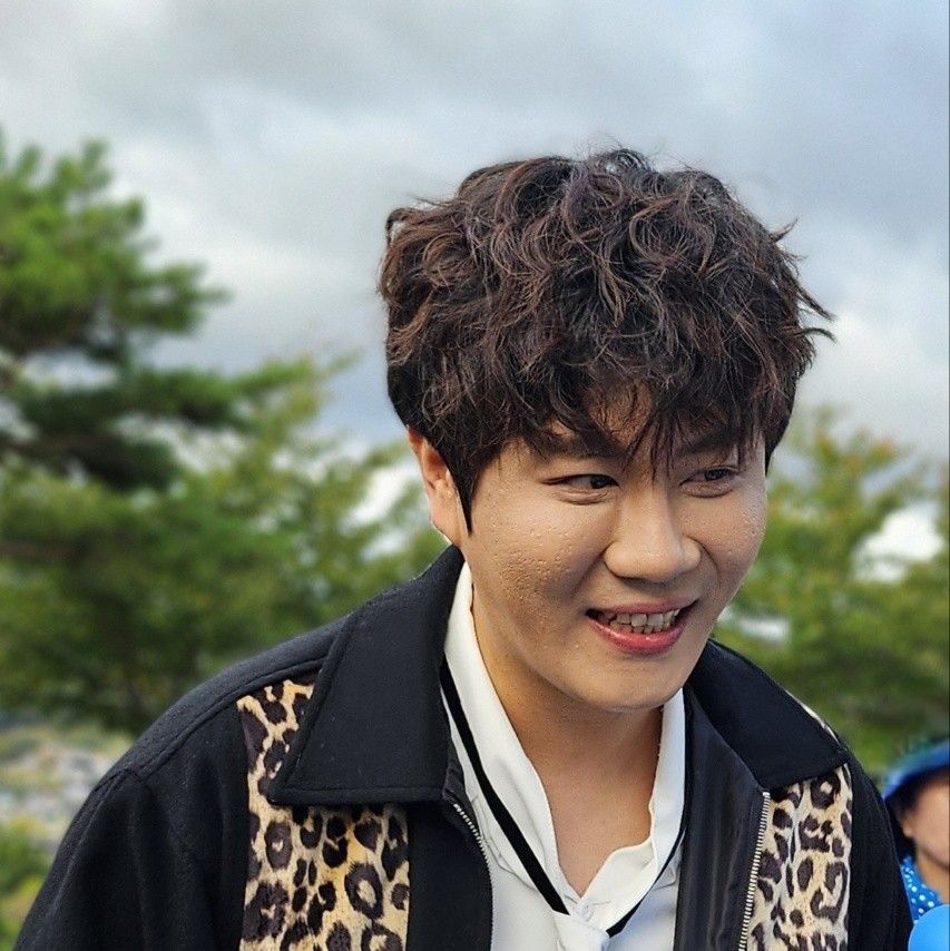 Behind-the-scenes cut of Jin Haesung