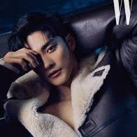 Latest photo of Sunghoon