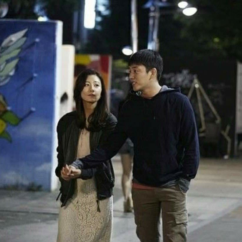 A moment captured by a fan of Kim Heeae