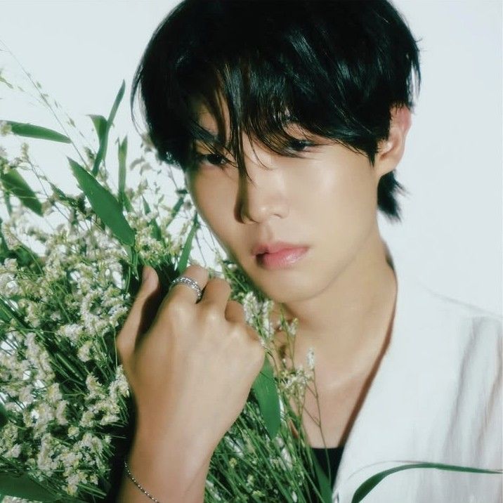 Latest photo of Son Taejin