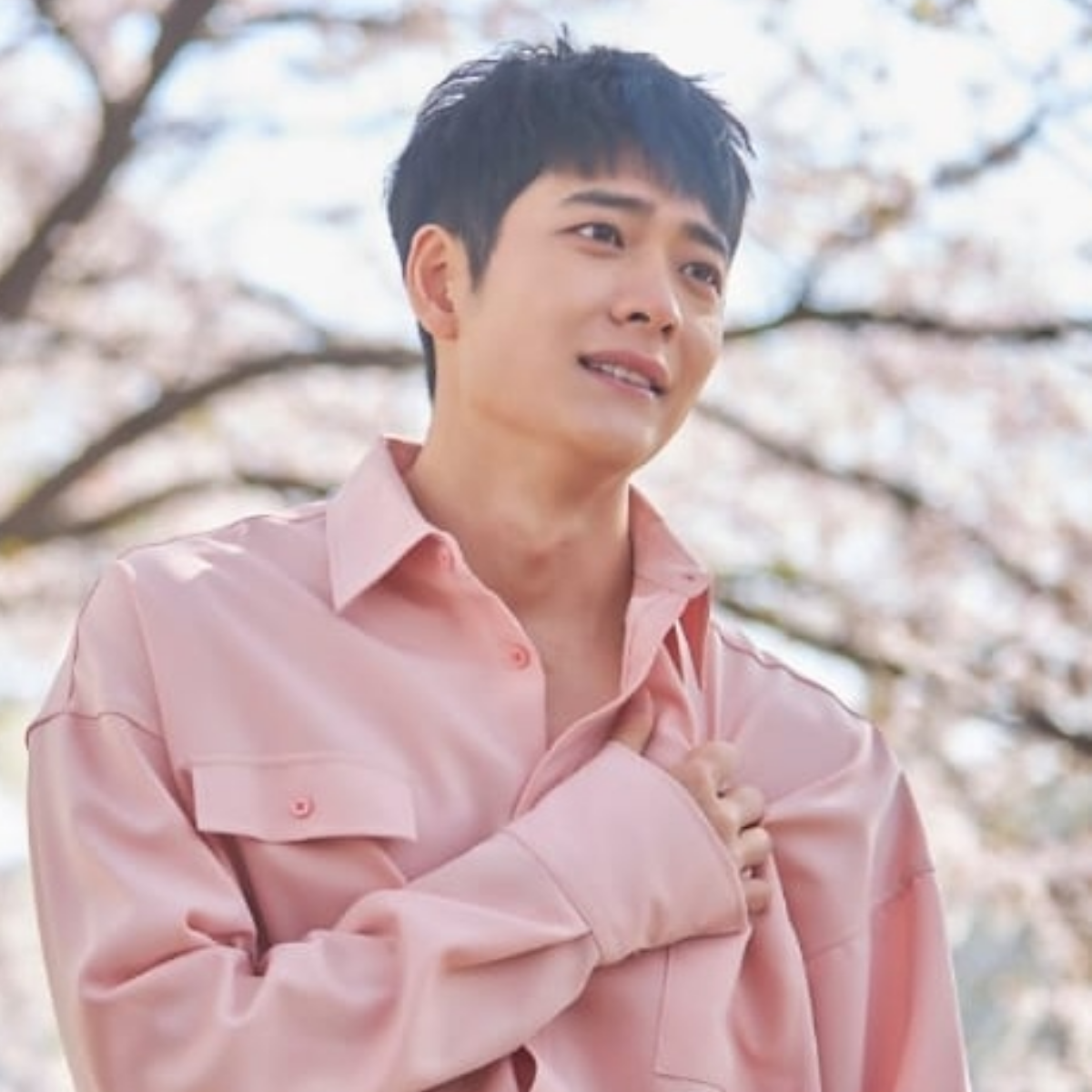 Behind-the-scenes cut of Kang Taeoh
