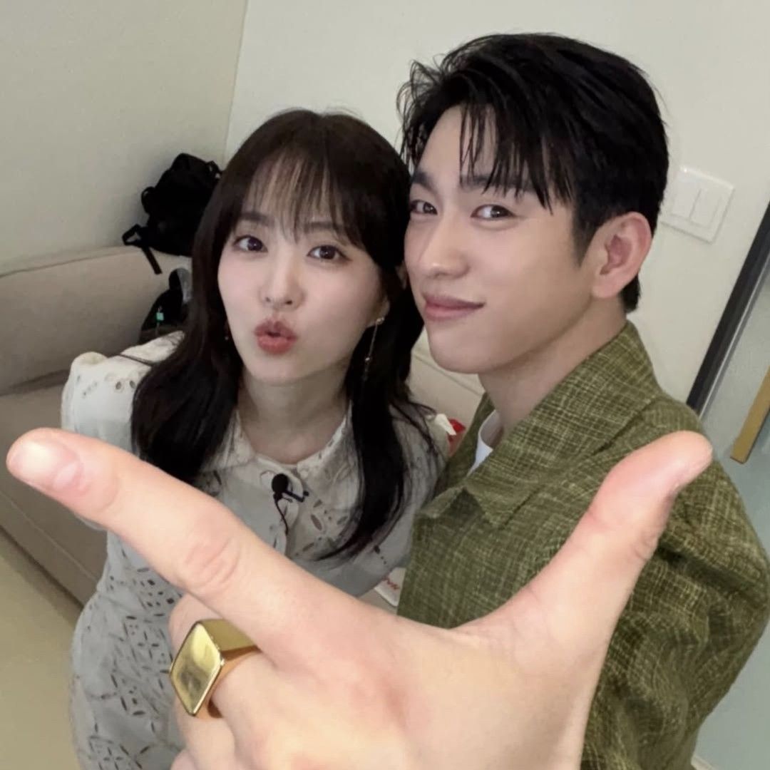 Recent activity shot of Park Jinyoung