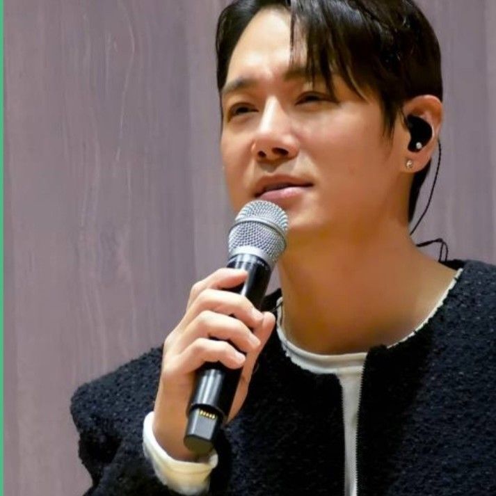 Latest photo of Hwanhee