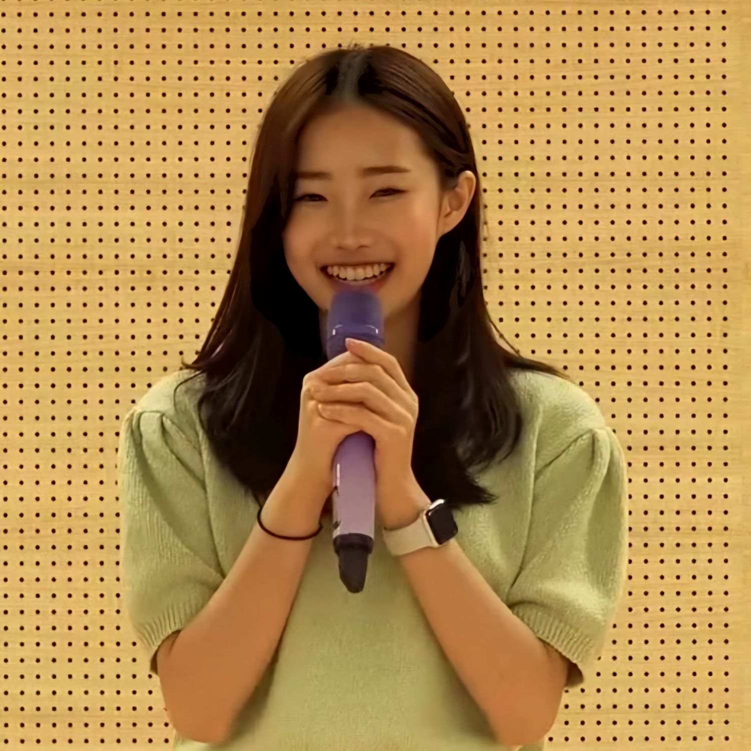 A moment captured by a fan of Jung Seojoo