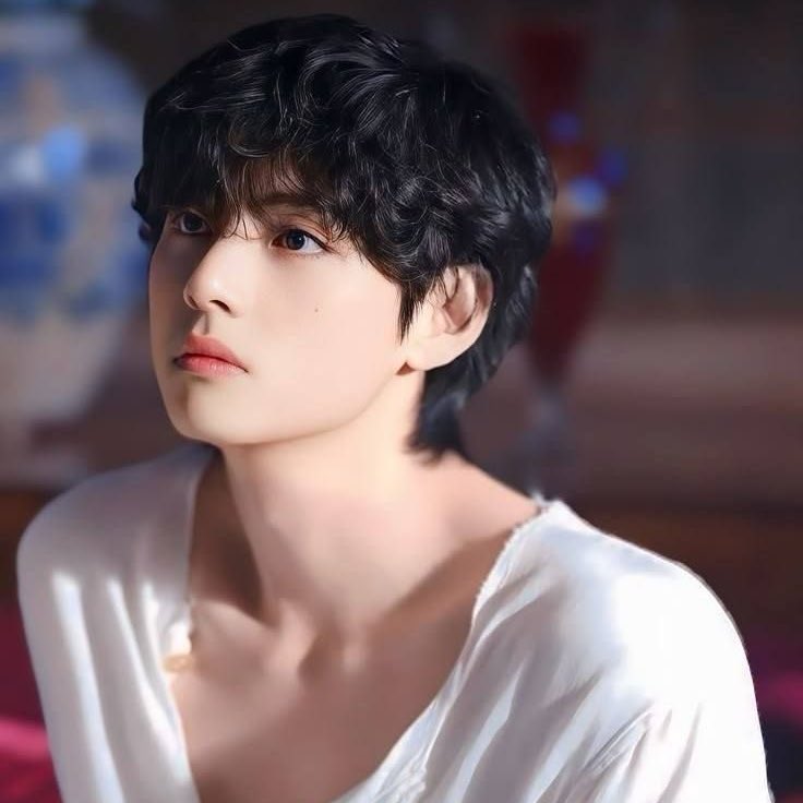 Recent activity shot of Kim Taehyung (V)
