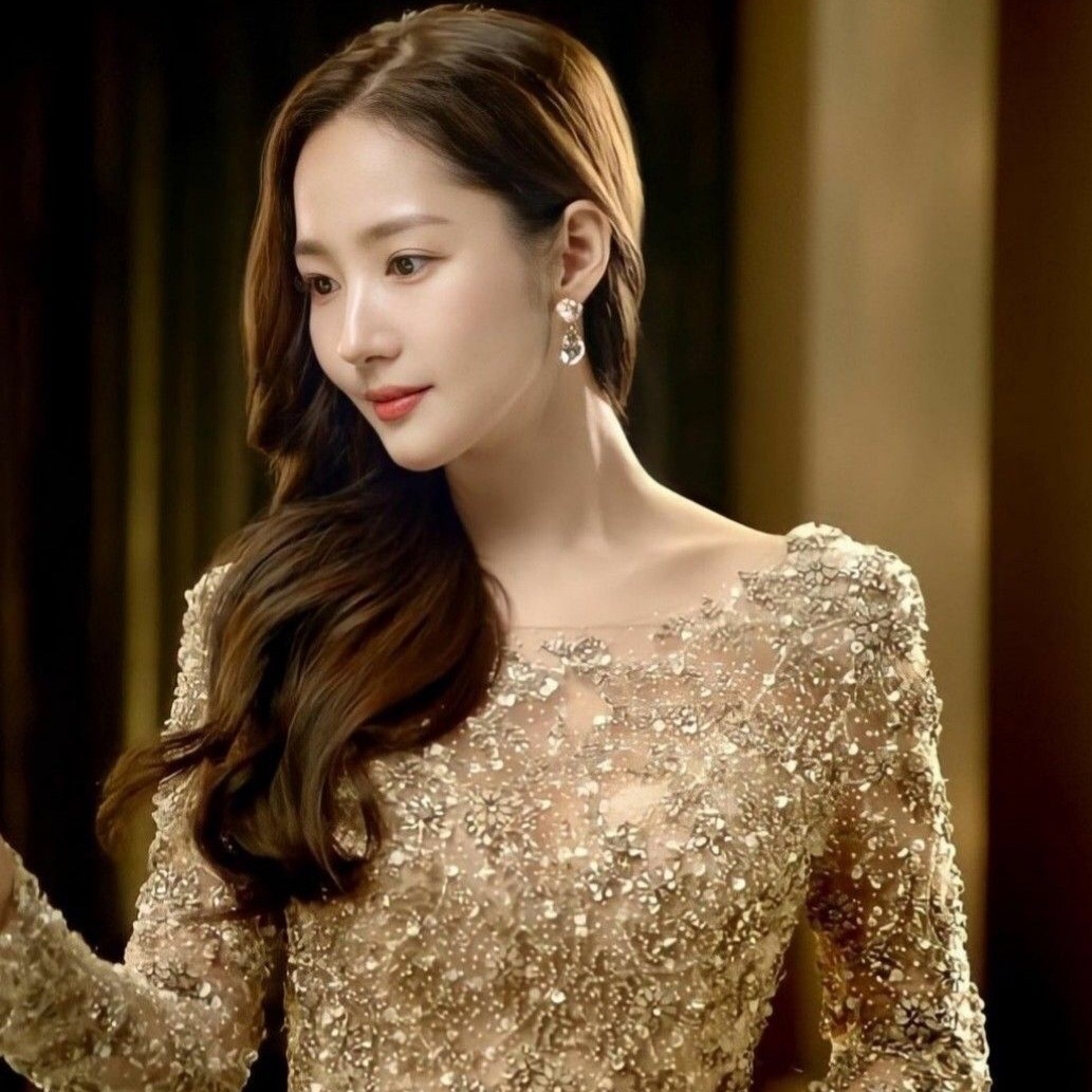 Latest photo of Park Minyoung