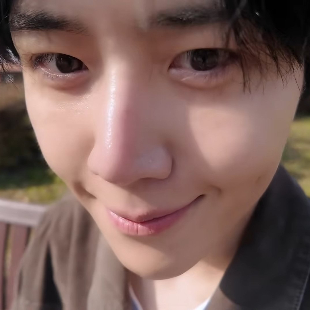 Latest photo of Kim Seonho