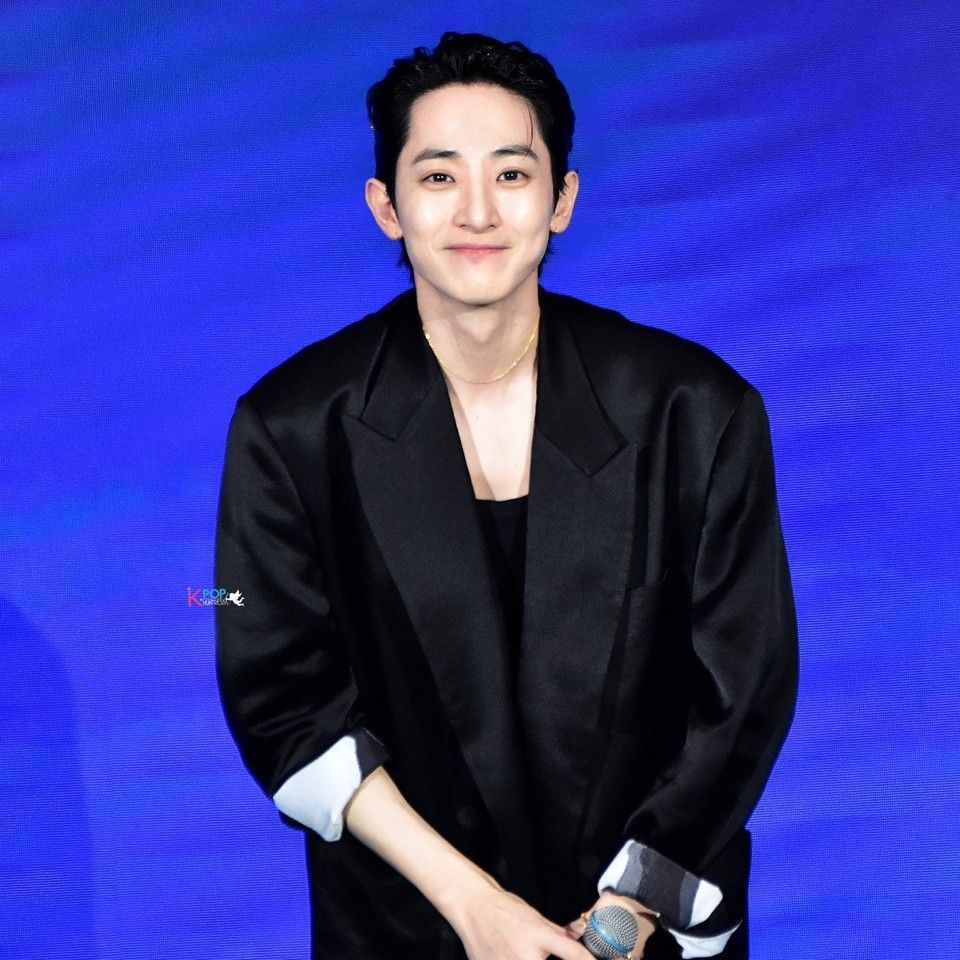 A moment captured by a fan of Lee Soohyuk