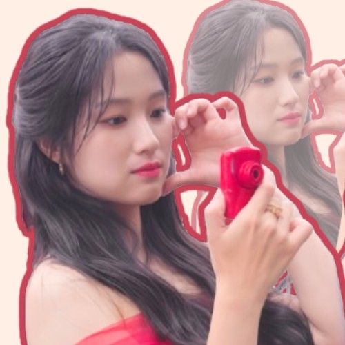 Latest photo of Kim Hyeyoon