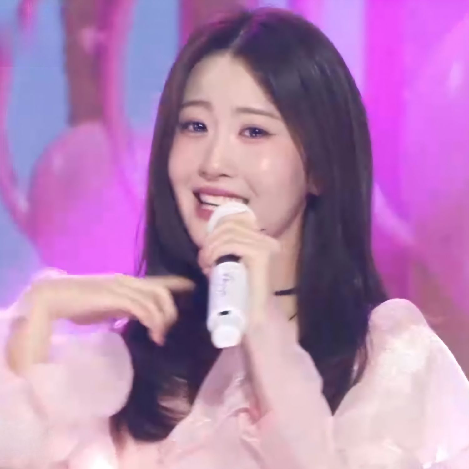 Latest photo of Oh Yujin